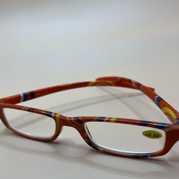 BRAND NEW GEOMETRIC NARROW READERS. ORANGE DESIGN WITH MATCHING CASE - Picture 6 of 8